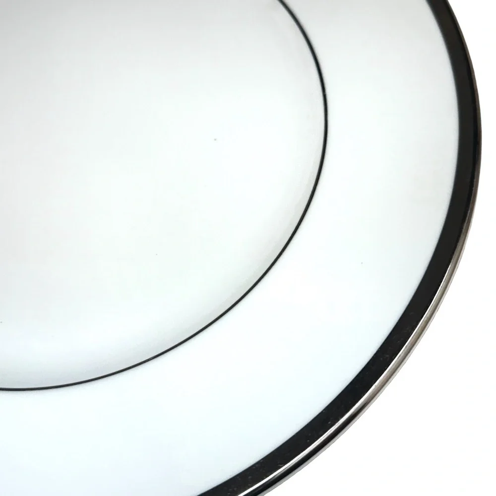 Williams Sonoma Brassiere Elegant White Dinner Plate with Wide Platinum Trim